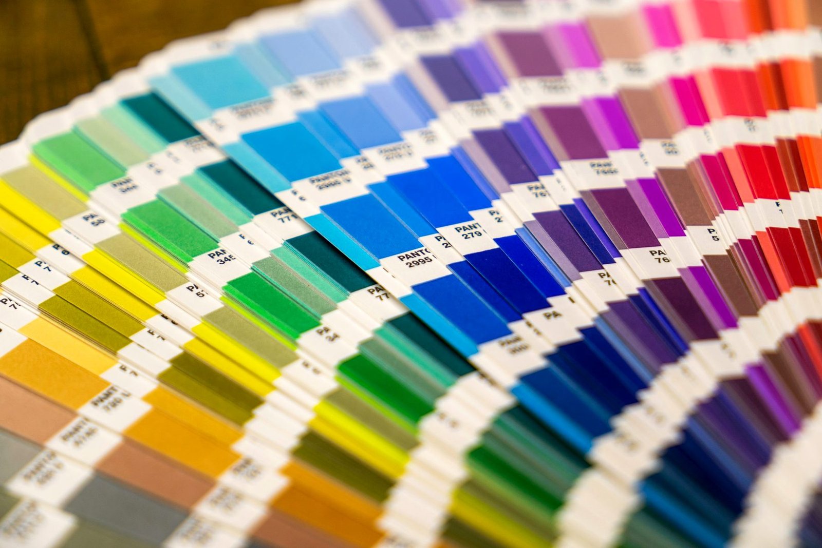 pantone fan